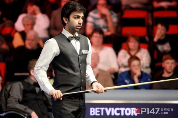 相比之下 相比之下